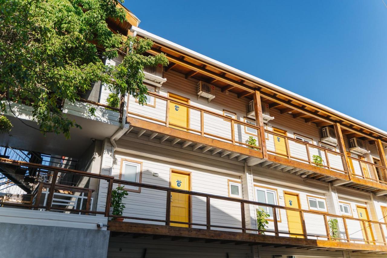 The Beach House Boutique Hotel West End Exterior photo